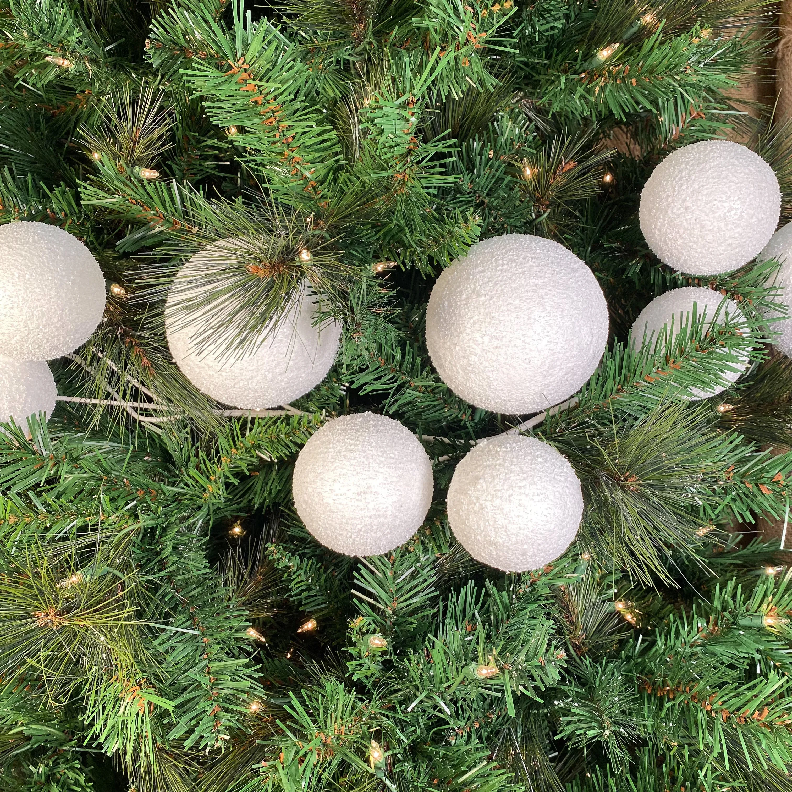 Snowball Ball Garland, 5.5'